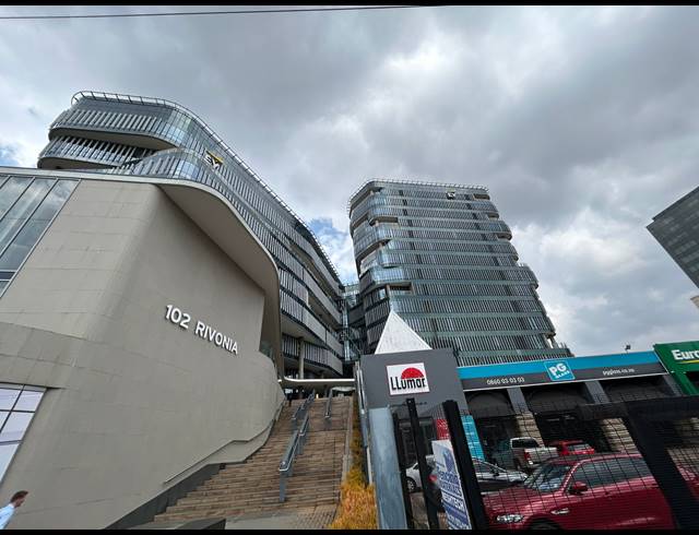 984M² OFFICE TO LET IN SANDTON CENTRAL